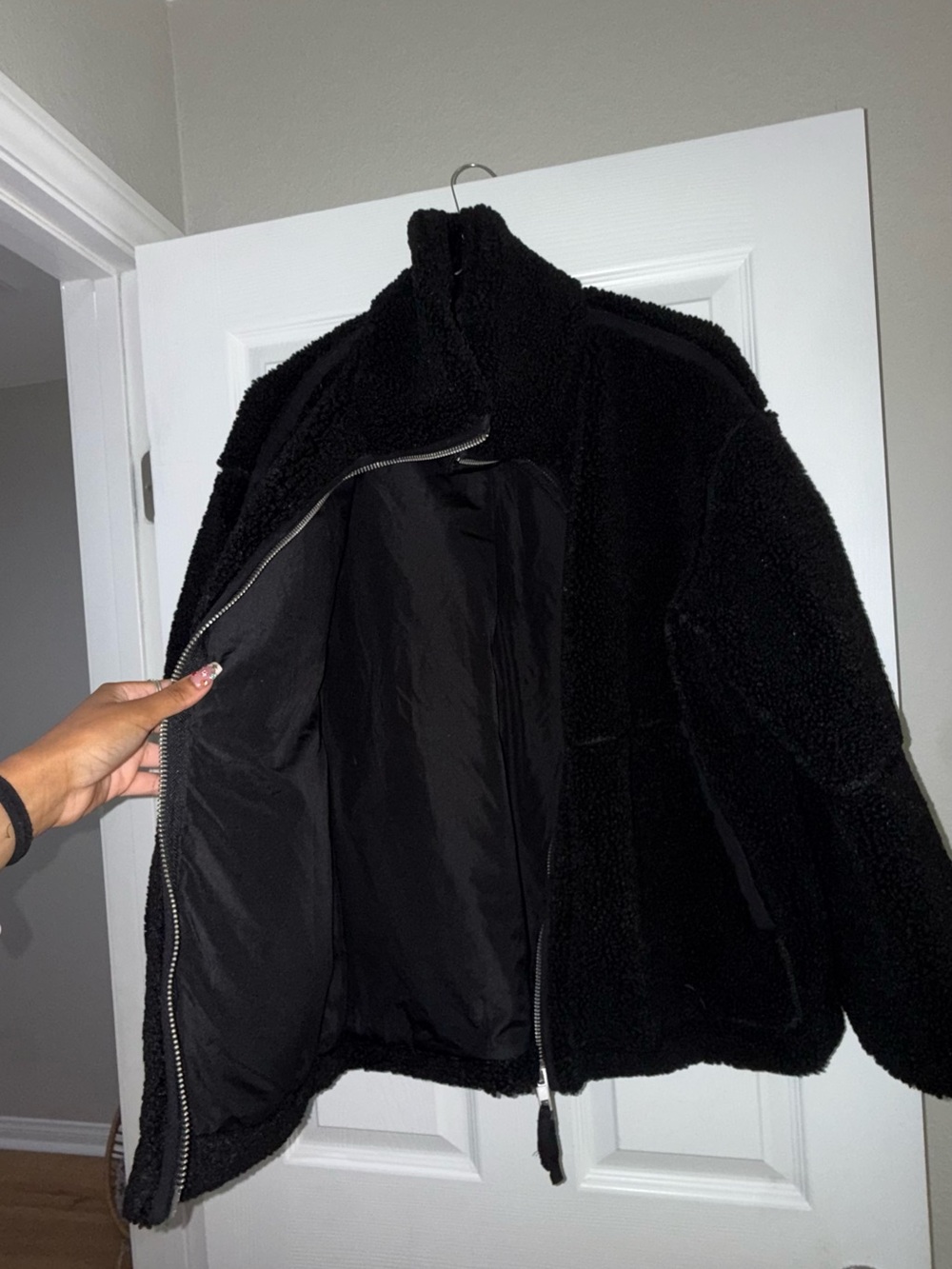 H&M Black Teddy Sherpa Zip Jacket - Picture 4 of 4